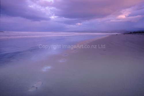 037_Gone for the day